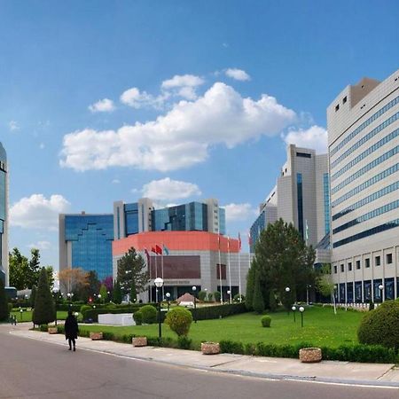 Дом Отель Бадамзар Tashkent Bagian luar foto
