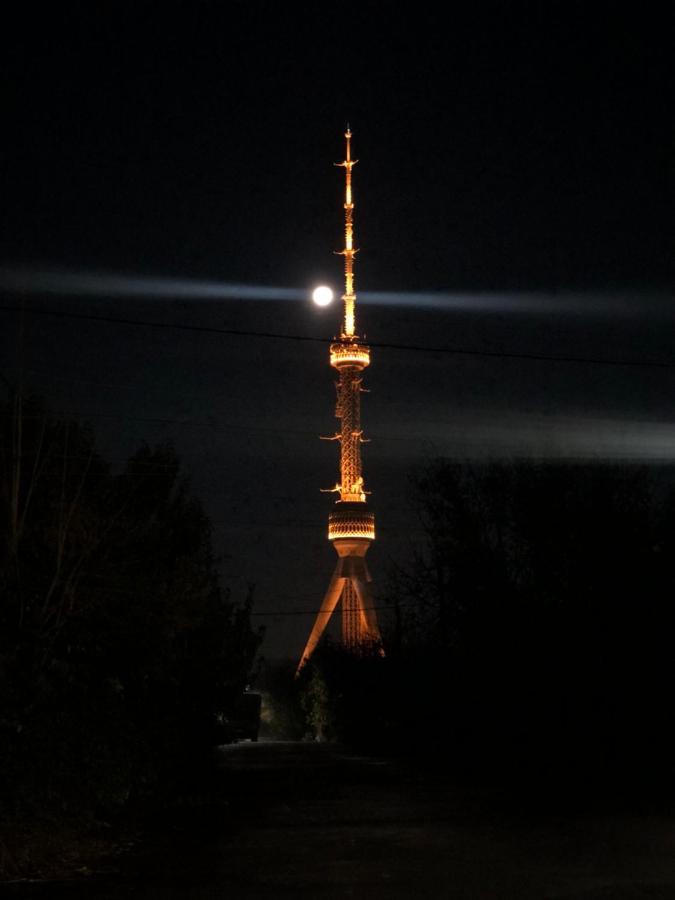 Дом Отель Бадамзар Tashkent Bagian luar foto