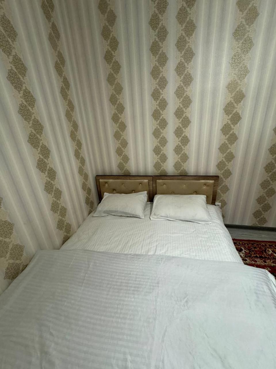Дом Отель Бадамзар Tashkent Bagian luar foto