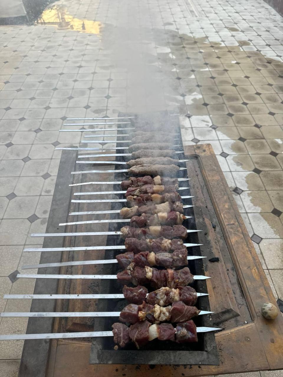 Дом Отель Бадамзар Tashkent Bagian luar foto